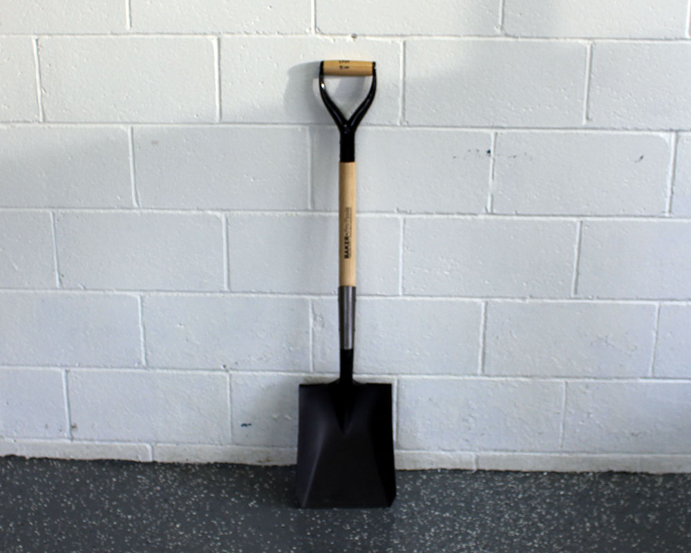 Square shovel 24in handle